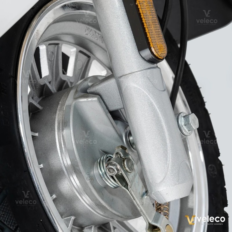 Veleco CRISTAL : scooter de mobilité 3 roues avec éclairage LED complet