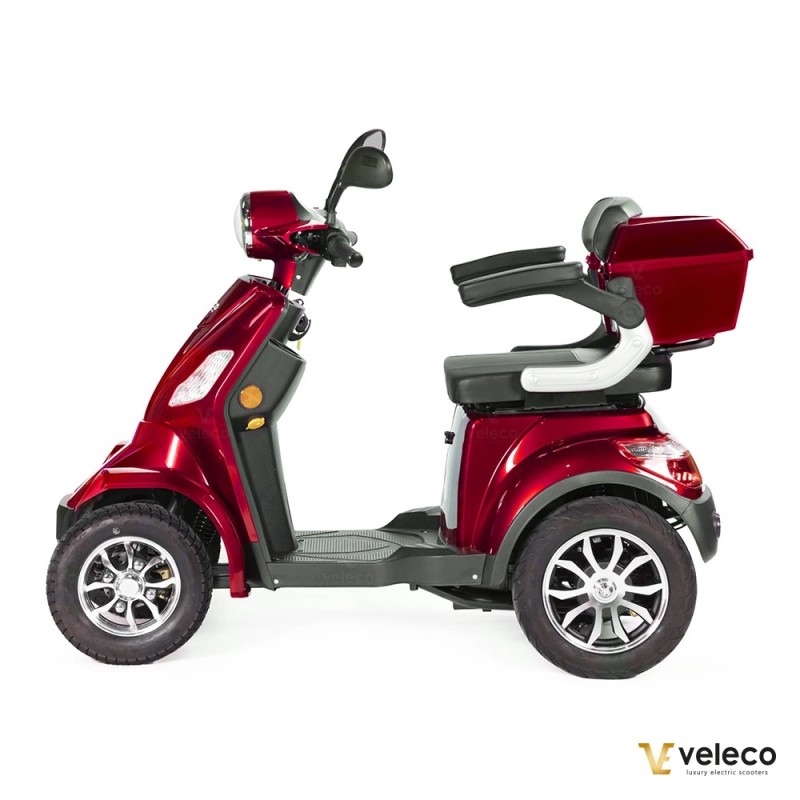 Veleco FASTER : scooter de mobilité à 4 roues, design ace