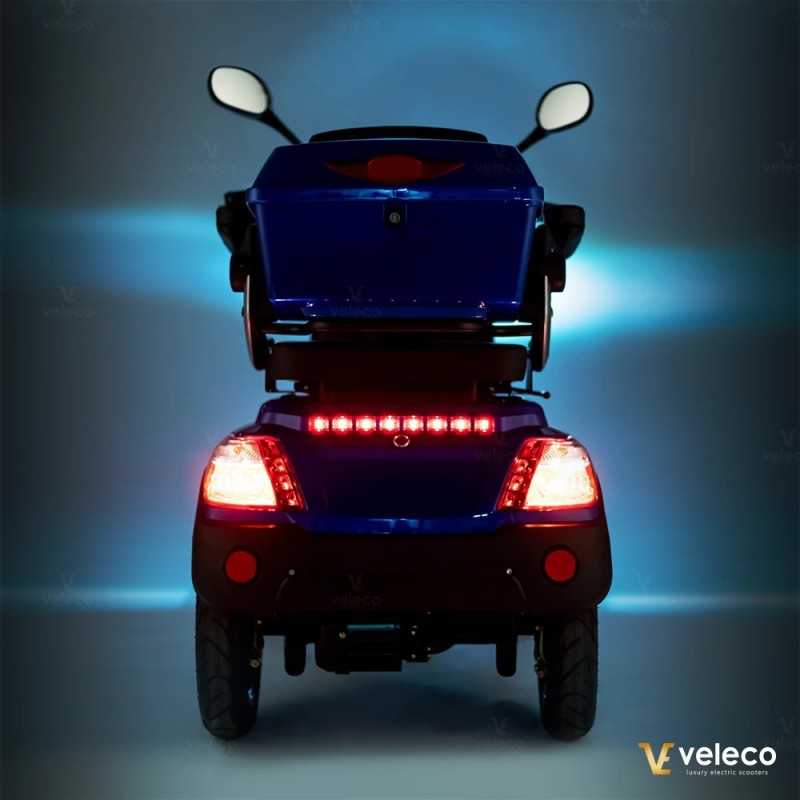 Veleco FASTER : scooter de mobilité à 4 roues, design ace