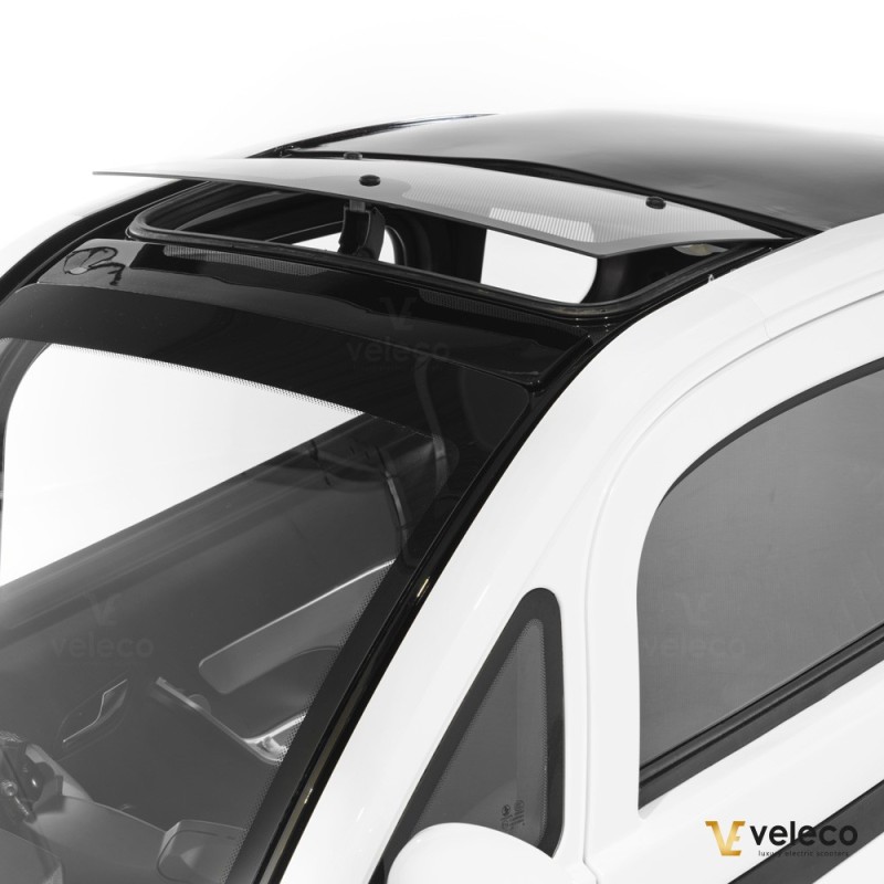 Veleco ADVENA : cyclomoteur électrique fermé 2 places type voiture