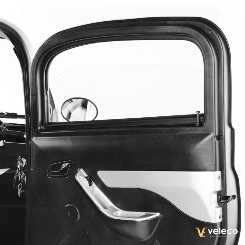 Veleco ADVENA : cyclomoteur électrique fermé 2 places type voiture